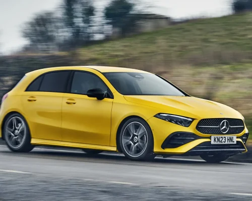 102-mercedesaclass-frontcornering